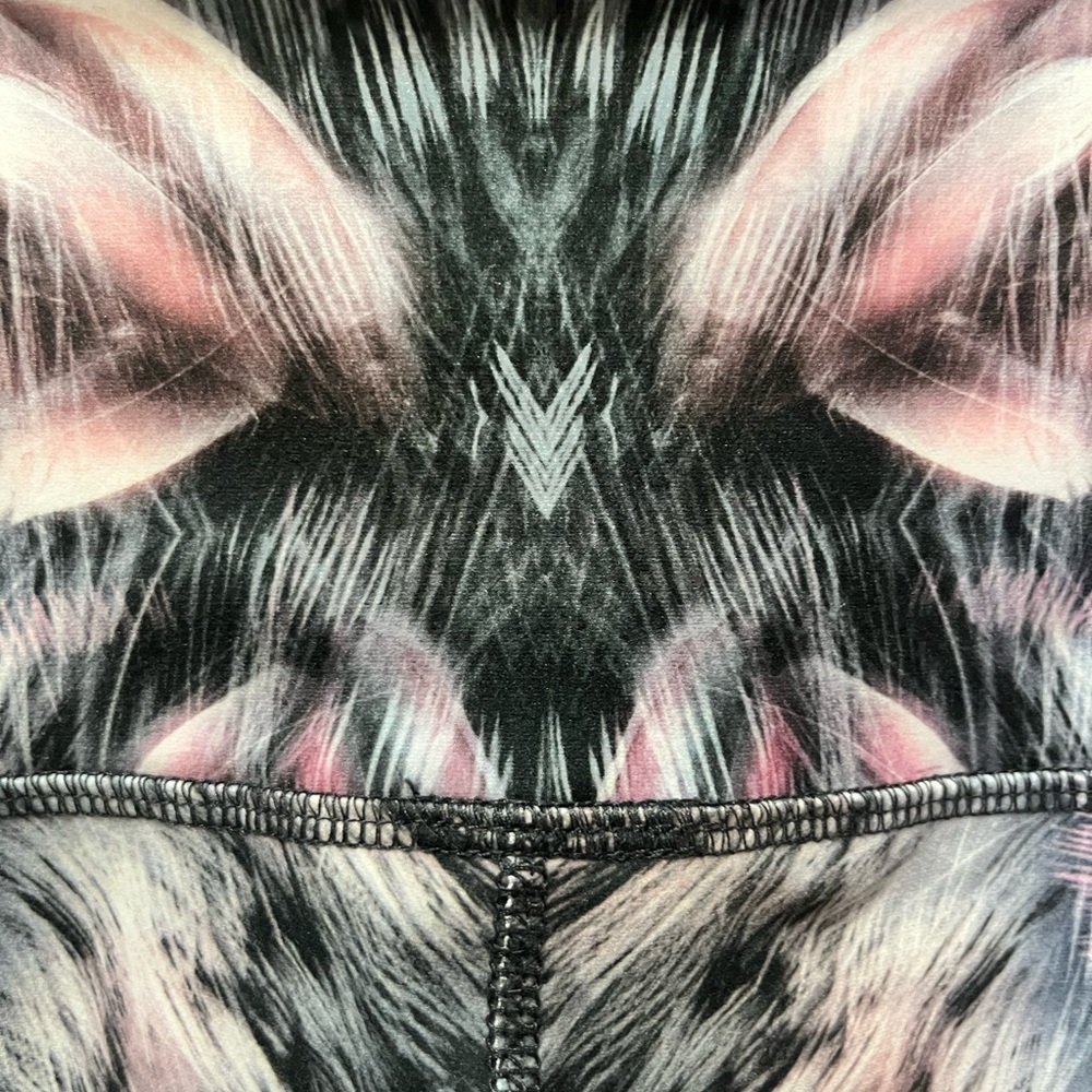 Evolution and Creation (EVCR) Feather Print High Waist Yoga Leggings Size Large - Picture 5 of 10